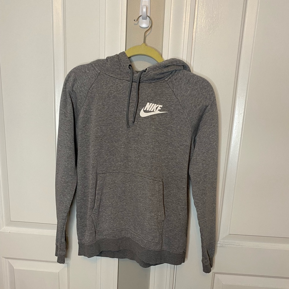 Nike women’s gray and white hoodie